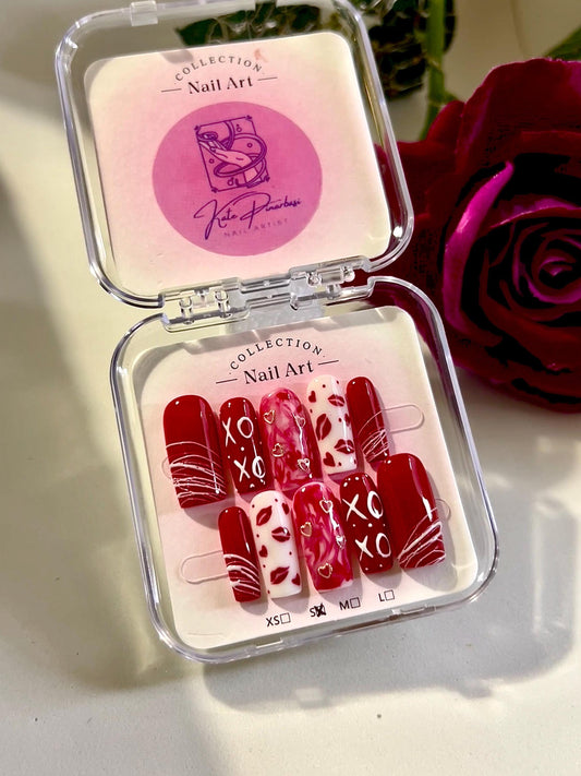 Lipstick Love ‘Xoxo Babe’ / Press On Nails